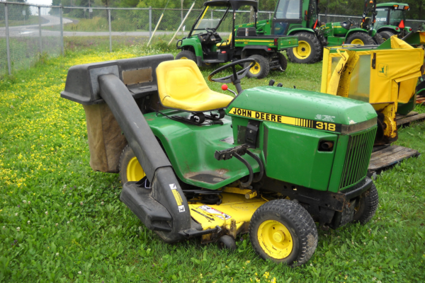 John Deere 318 Lawn Tractor Info & Part Numbers Lookup - FridayParts Blog