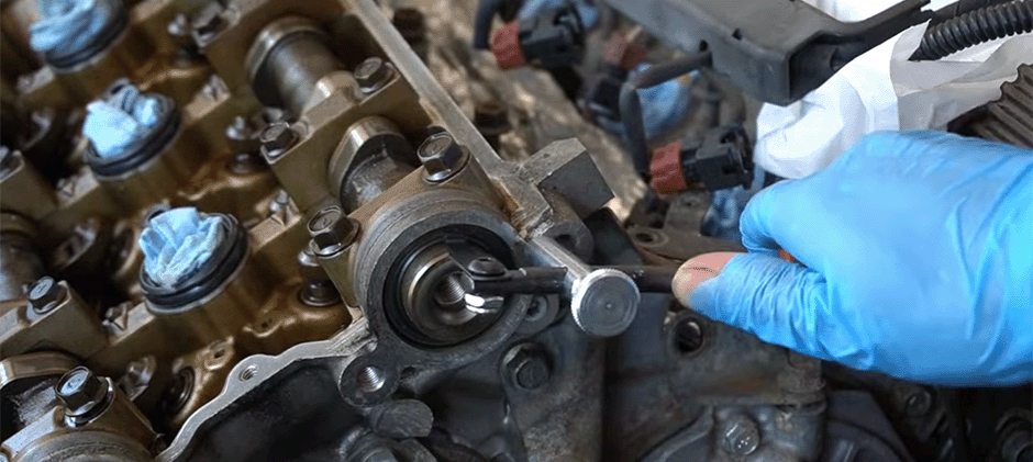 how to fix a camshaft seal leak