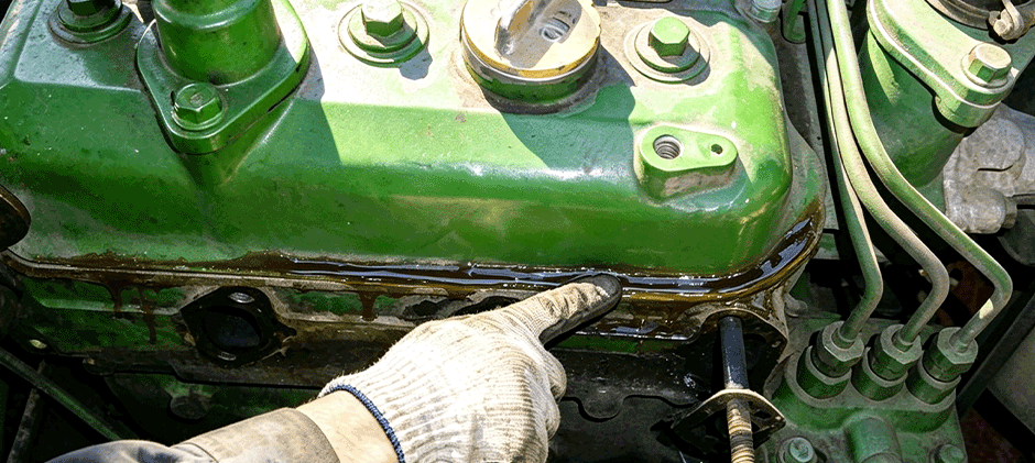 Common Valve Cover Gasket Leak Symptoms